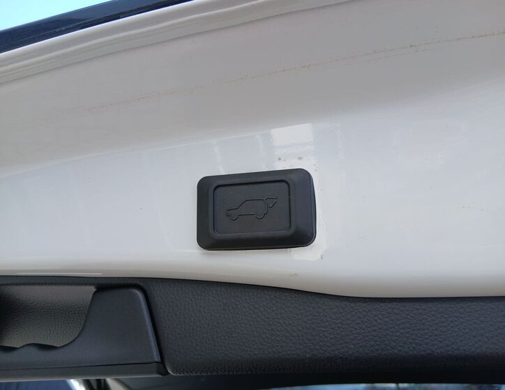 Toyota RAV4 SUV / Terénní 2,5 l 131 kw