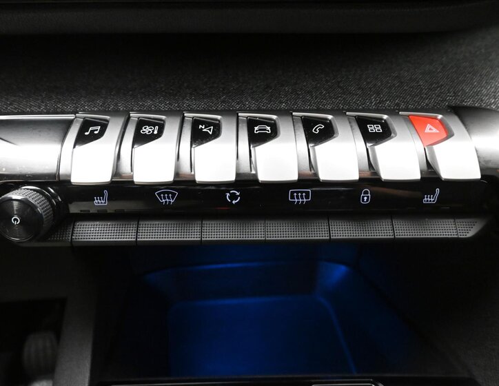 Peugeot 5008 SUV / Terénní 1,5 l 96 kw