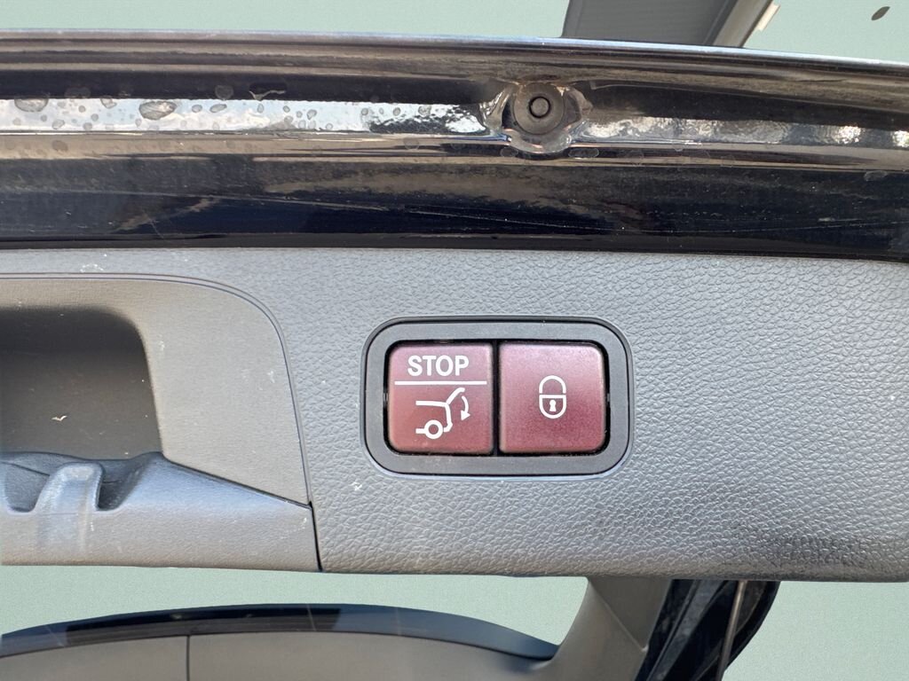 Mercedes-Benz GLC SUV / Terénní 0,0 270 kw