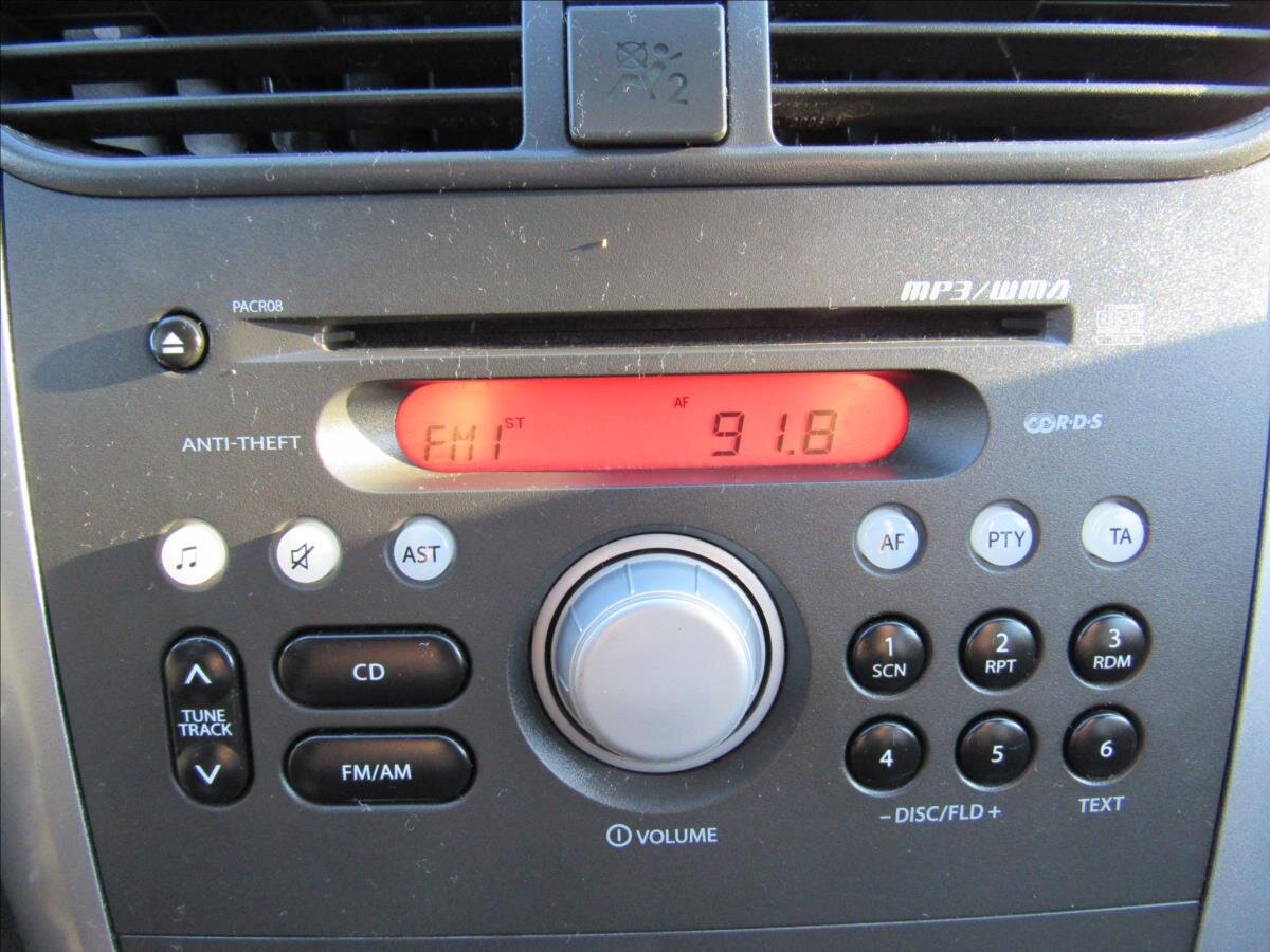 Suzuki Splash Hatchback 996,0 48 kw