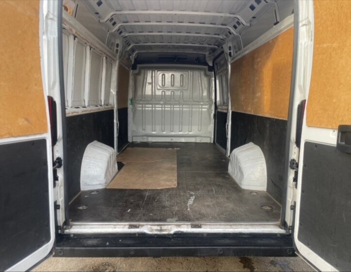 Peugeot Boxer Skříň 2,2 l 121 kw