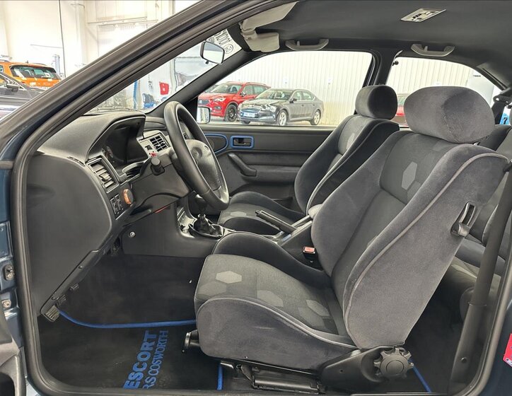 Ford Escort Hatchback 2,0 l 162 kw