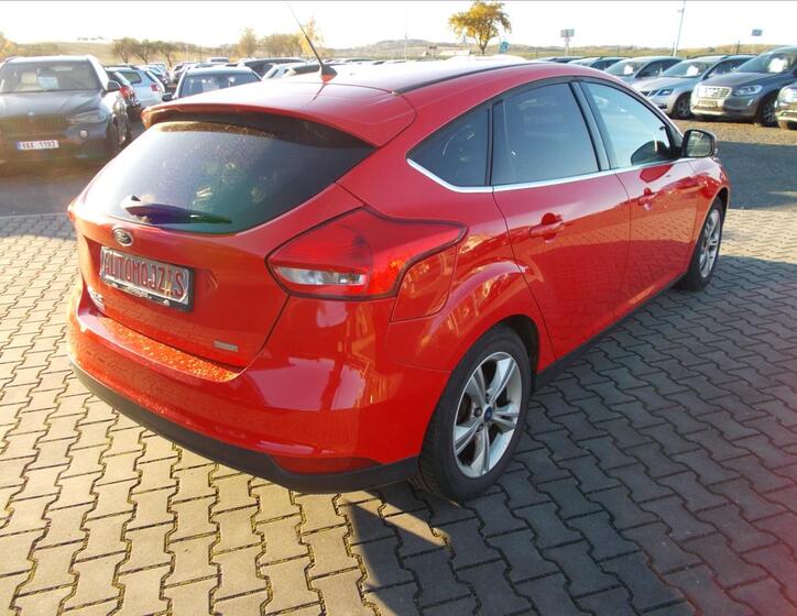 Ford Focus 10