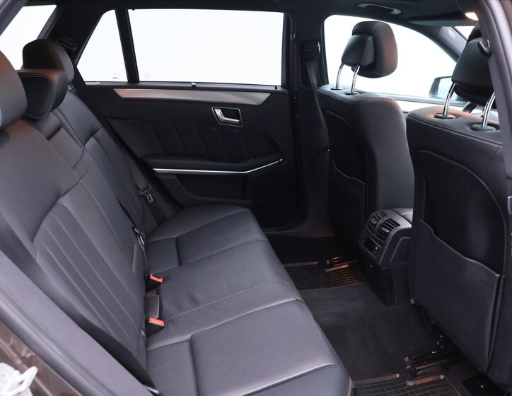 Mercedes-Benz Třídy E 15