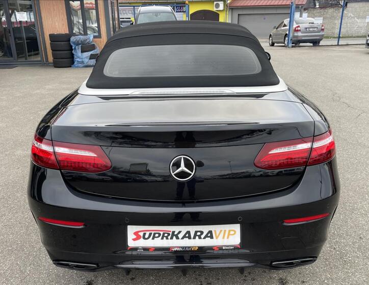 Mercedes-Benz Třídy E 13