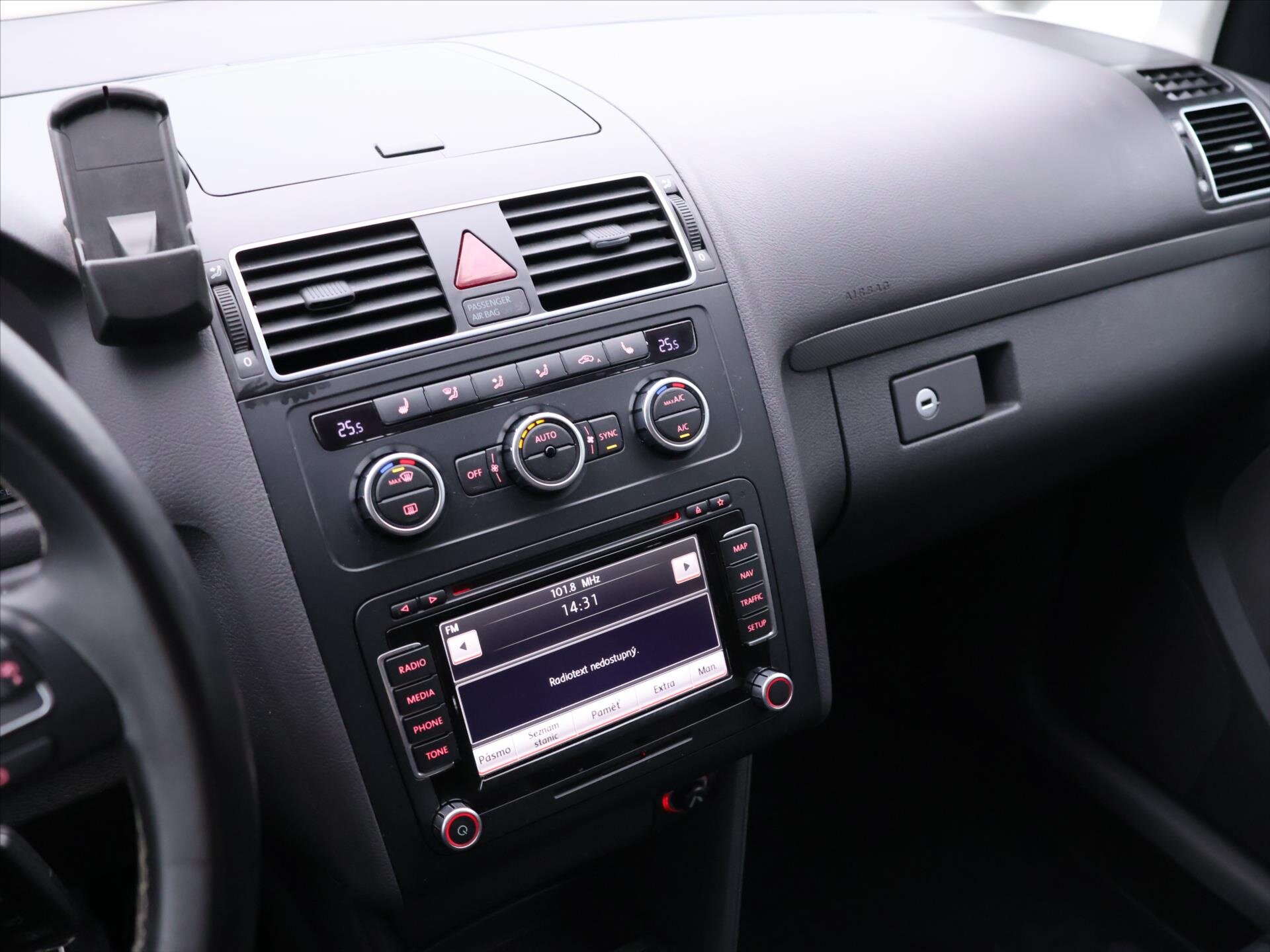 Volkswagen Touran MPV 1,6 l 77 kw