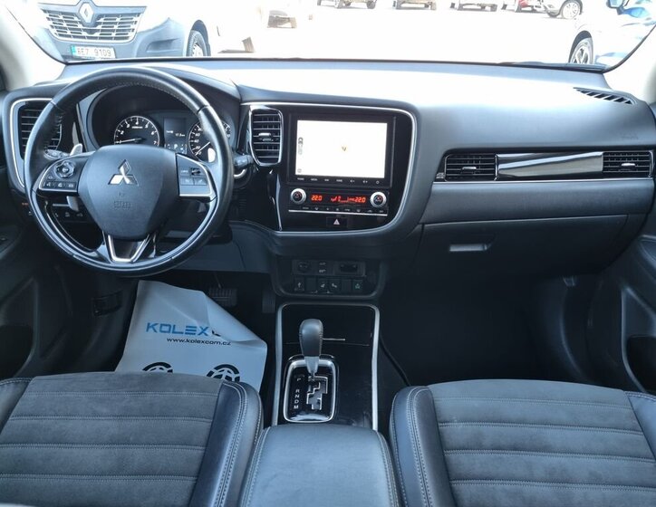 Mitsubishi Outlander SUV / Terénní 2,0 l 110 kw
