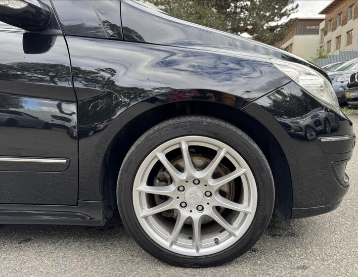 Mercedes-Benz Třídy B 17