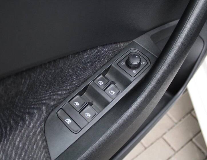 Škoda Scala Hatchback 1,5 l 110 kw