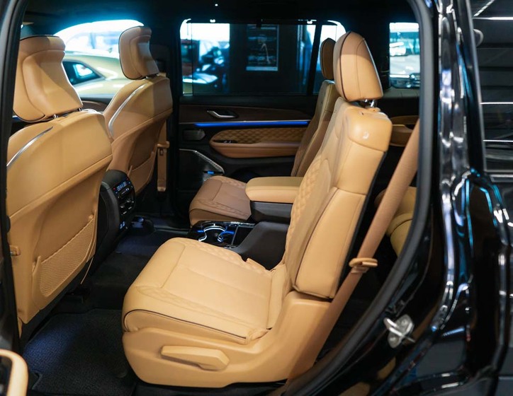 Jeep Grand Cherokee 44