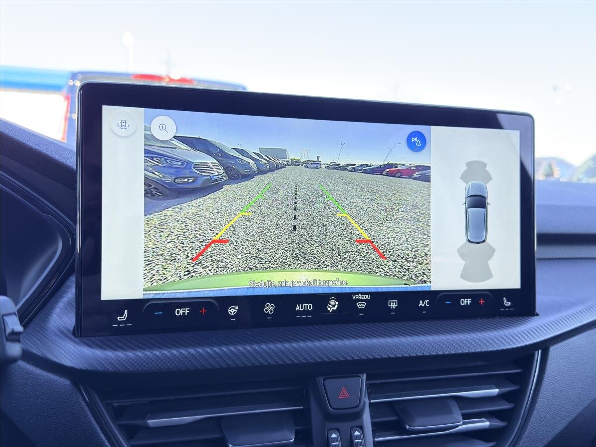 Ford Kuga SUV / Terénní 1,5 l 137 kw