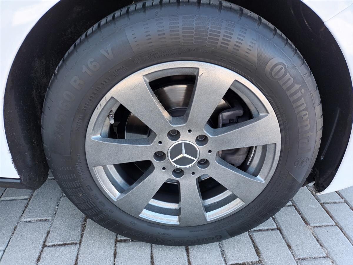 Mercedes-Benz Třídy A Hatchback 1,3 l 80 kw