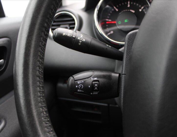 Peugeot 5008 MPV 1,6 l 88 kw