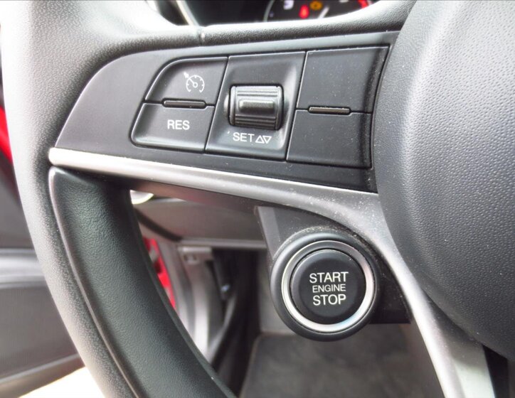 Alfa Romeo Giulia 18