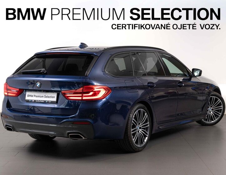 BMW Řada 5 Kombi 3,0 l 195 kw