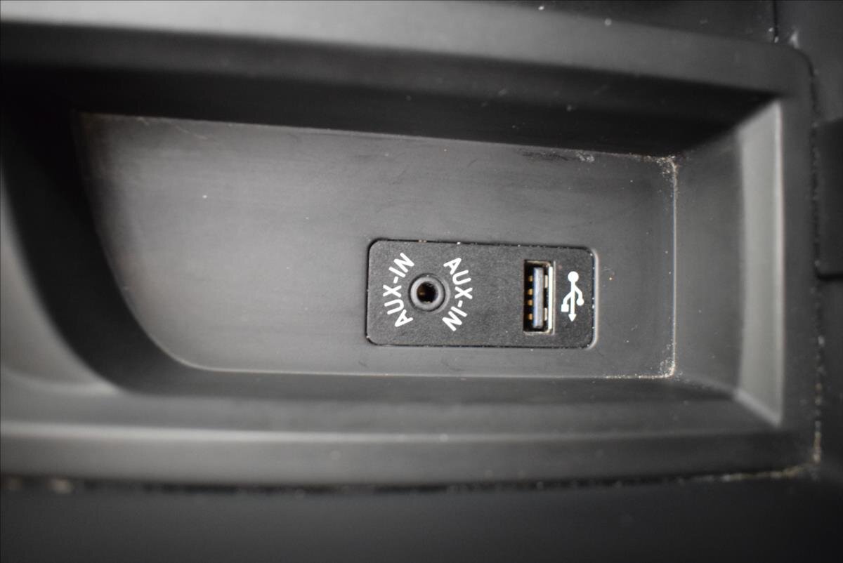 BMW Řada 3 Sedan / Limuzína 1,6 l 100 kw