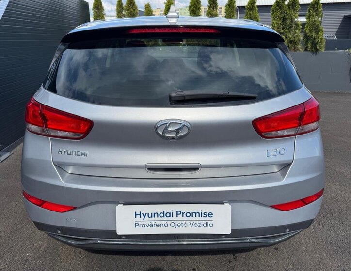 Hyundai i30 Hatchback 998,0 88 kw