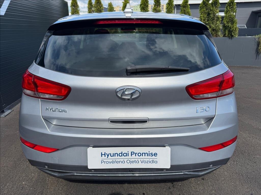 Hyundai i30 Hatchback 998,0 88 kw