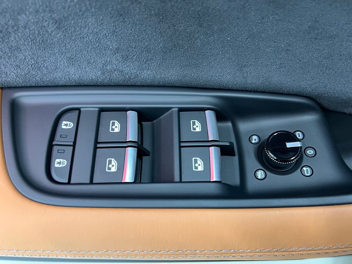 Audi RS Q8 SUV / Terénní 4,0 l 471 kw