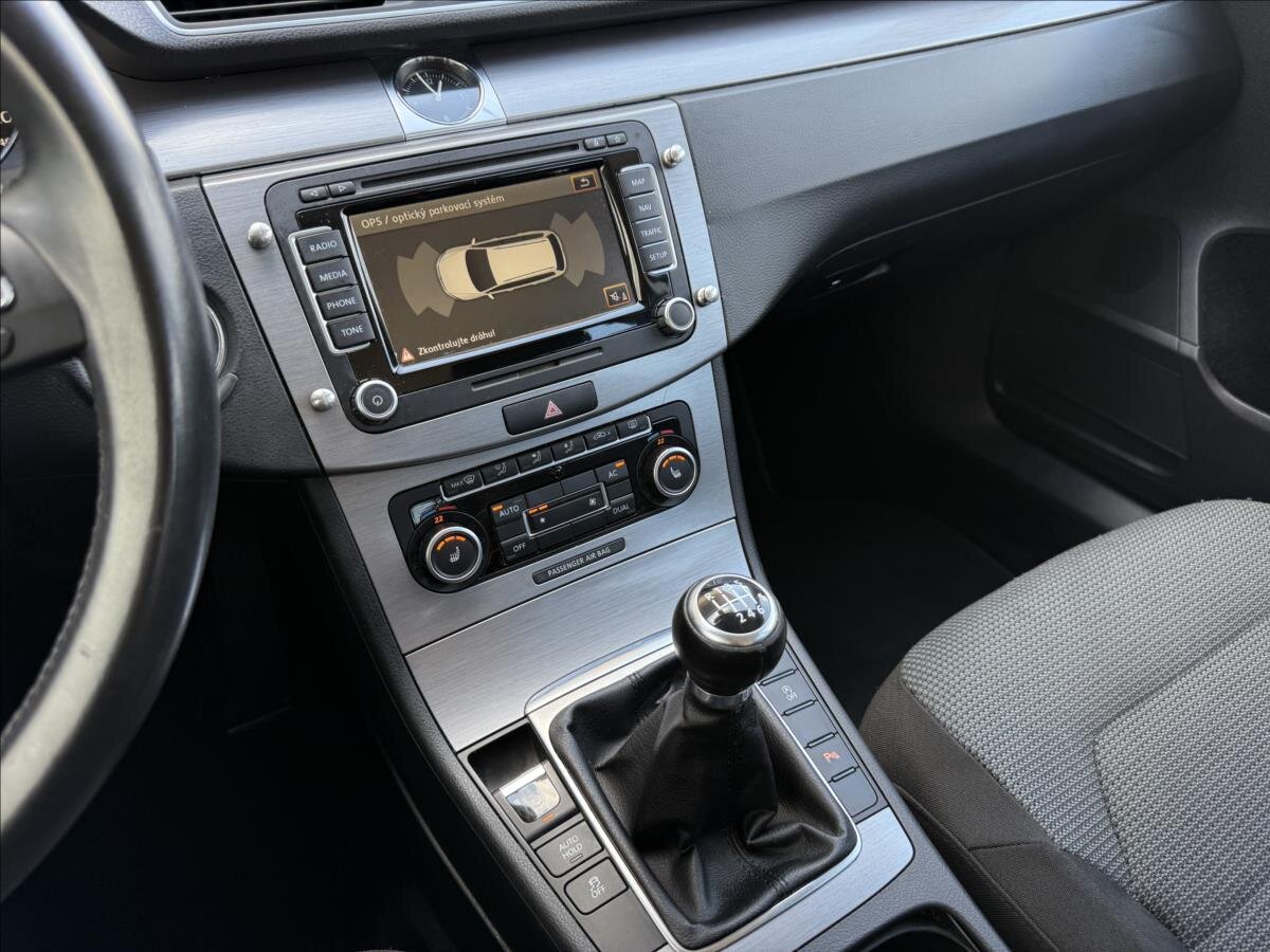 Volkswagen Passat Kombi 2,0 l 103 kw