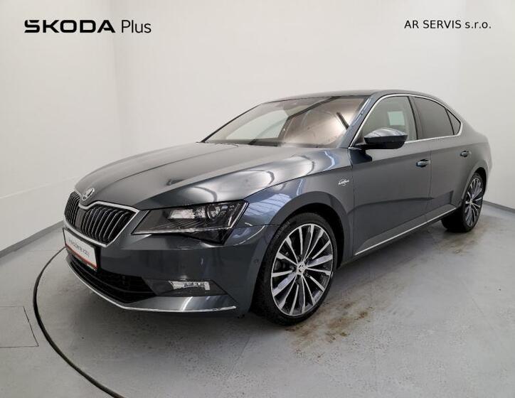Škoda Superb 1