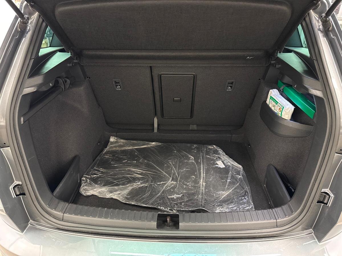 Škoda Karoq SUV 1,5 l 110 kw