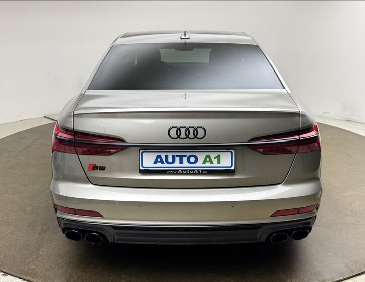 Audi S6 Sedan 3,0 l 257 kw