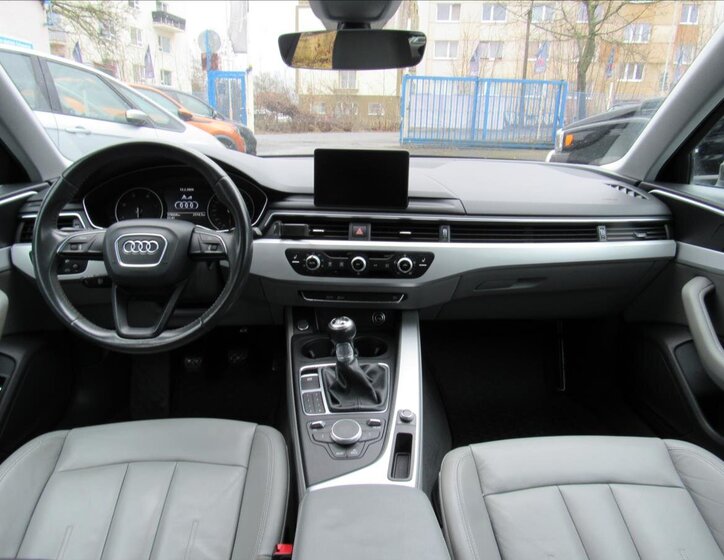 Audi A4 Sedan / Limuzína 2,0 l 110 kw