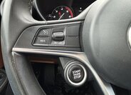 Alfa Romeo Giulia Sedan / Limuzína 2,1 l 132 kw