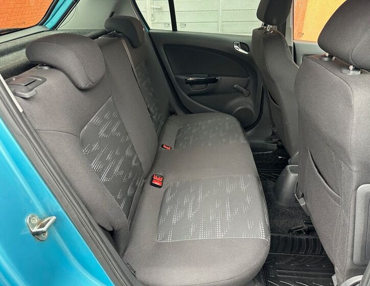 Opel Corsa Hatchback 1,4 l 64 kw