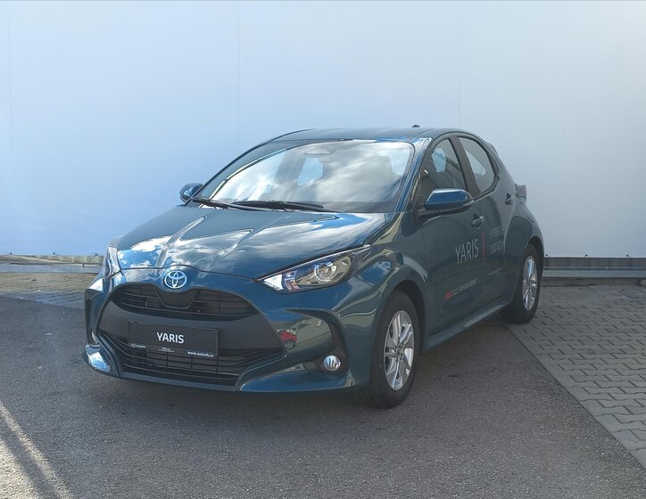 Toyota Yaris 1