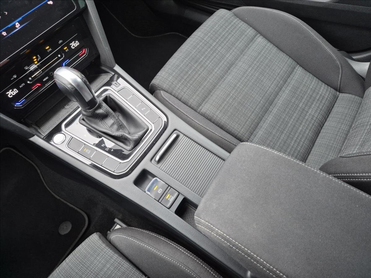 Volkswagen Passat Kombi 2,0 l 110 kw