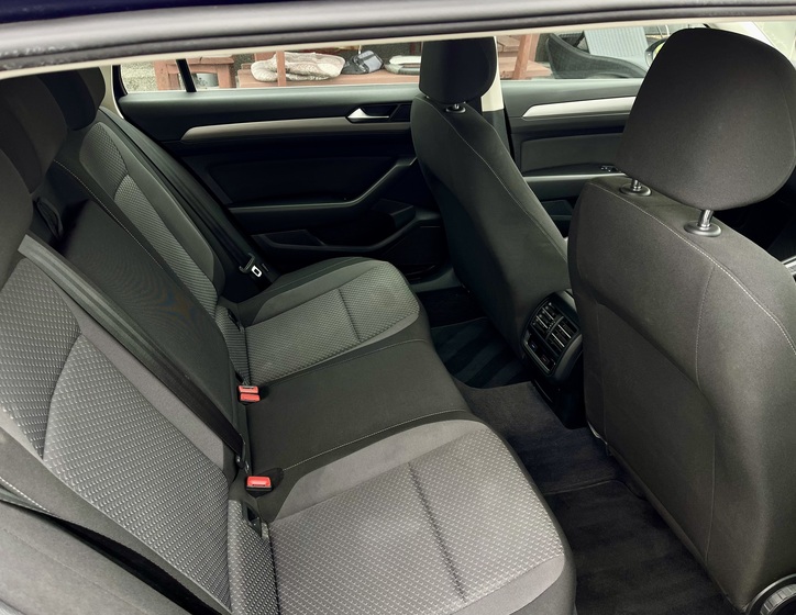 Volkswagen Passat 13