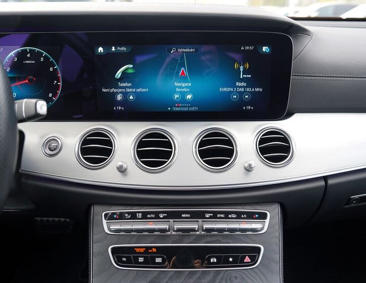 Mercedes-Benz Třídy E Sedan 2,0 l 145 kw