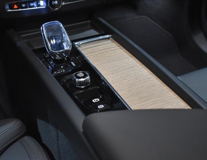 Volvo XC60 SUV / Terénní 2,0 l 184 kw