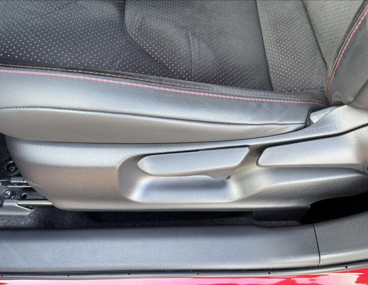 Toyota GR Yaris Hatchback 1,6 l 192 kw