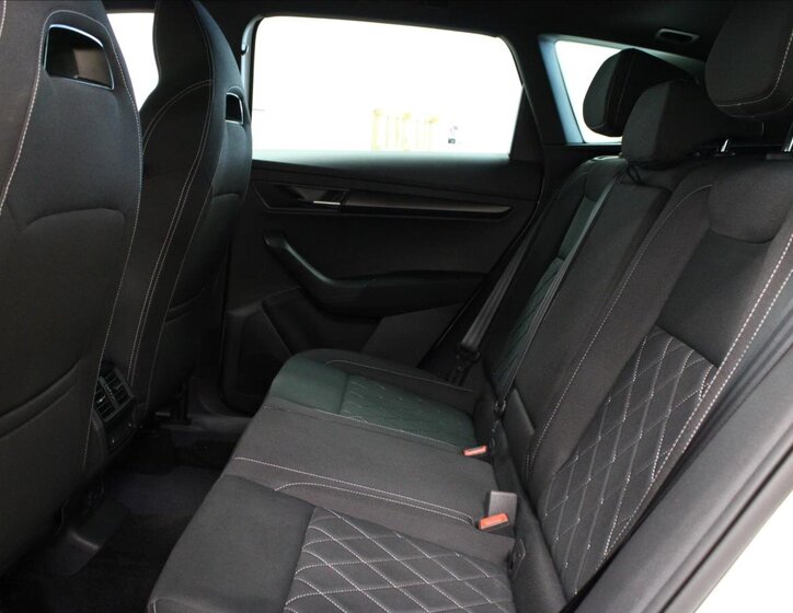 Škoda Karoq SUV / Terénní 1,5 l 110 kw