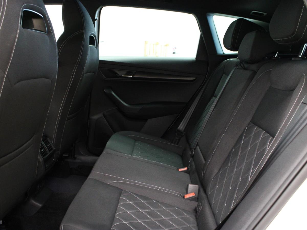 Škoda Karoq SUV / Terénní 1,5 l 110 kw