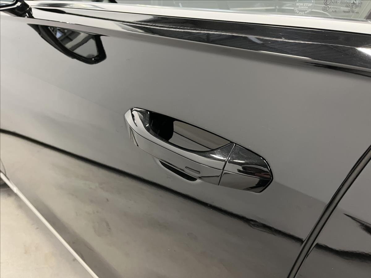 Audi S8 Sedan / Limuzína 4,0 l 420 kw