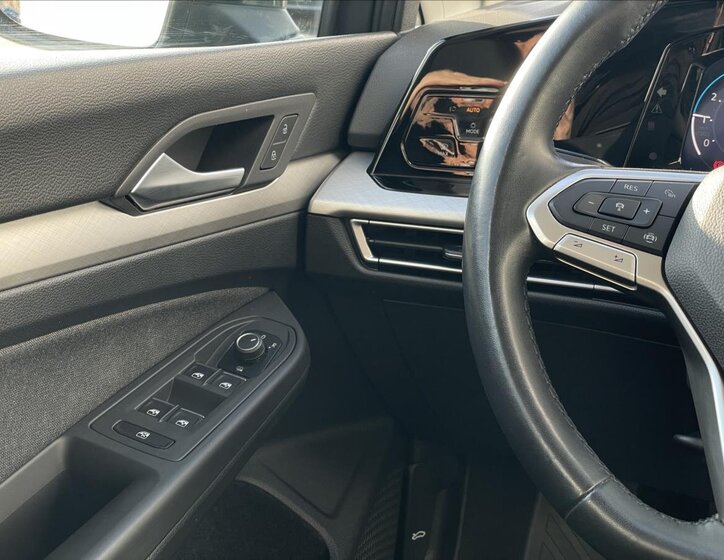 Volkswagen Golf Kombi 999,0 81 kw