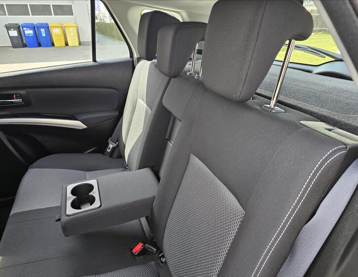 Suzuki SX4 S-Cross 24