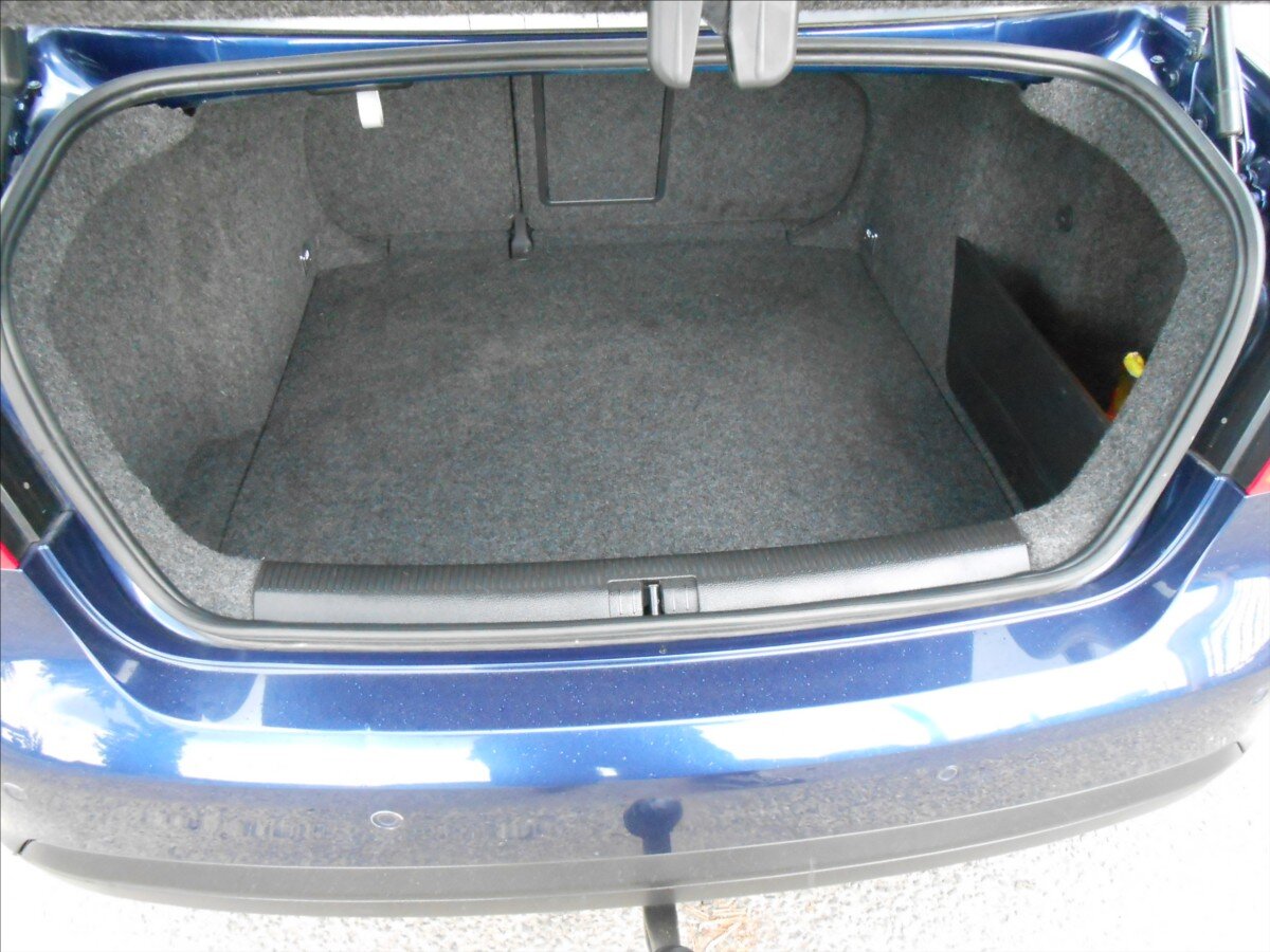 Volkswagen Jetta Sedan / Limuzína 2,0 l 125 kw