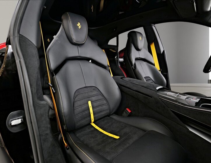 Ferrari Purosangue SUV / Terénní 6,5 l 529 kw