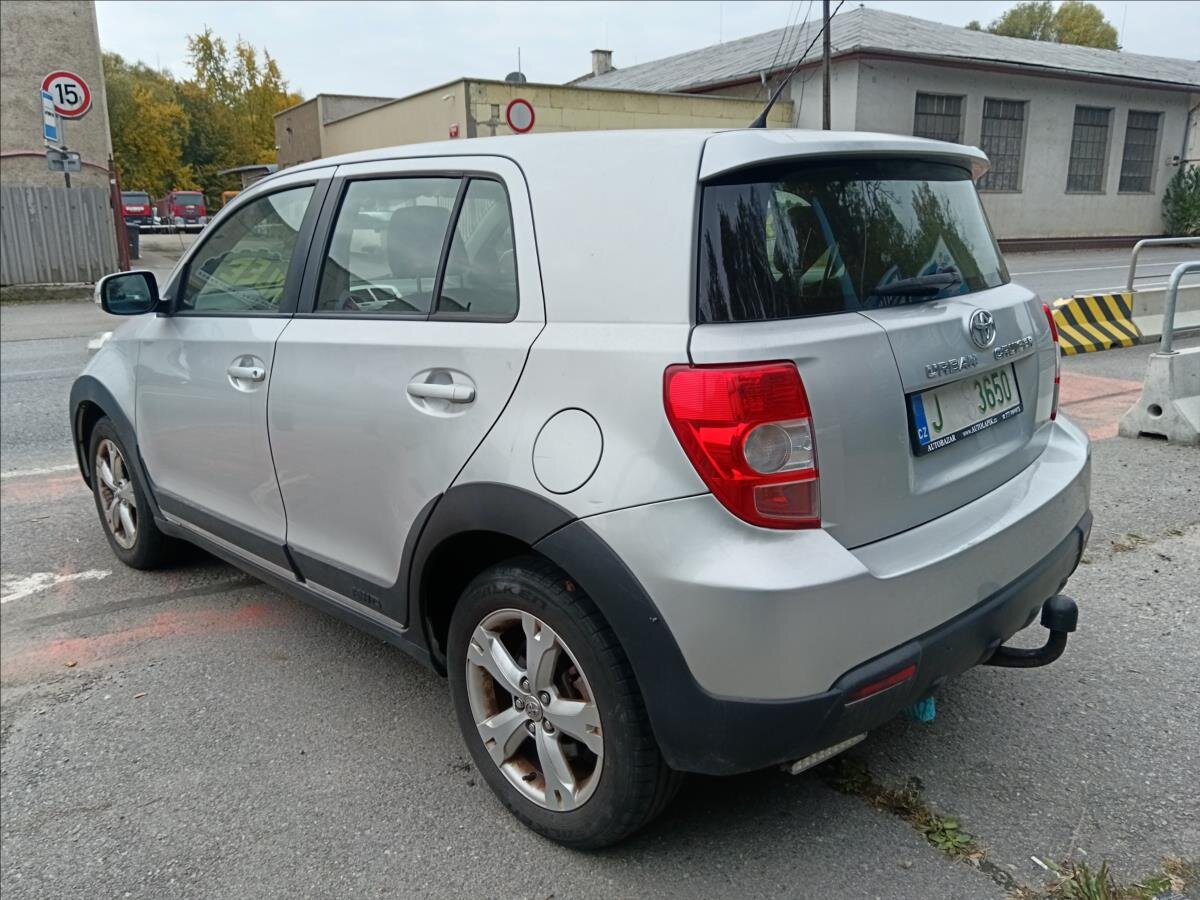 Toyota Urban Cruiser Hatchback 1,4 l 66 kw