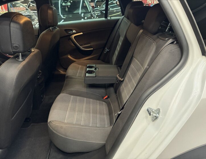 Opel Insignia Kombi 2,0 l 120 kw