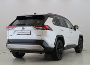 Toyota RAV4 SUV 2,5 l 131 kw