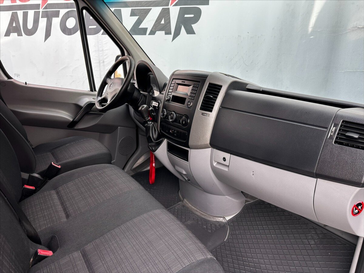 Mercedes-Benz Sprinter Skříň 2,1 l 120 kw