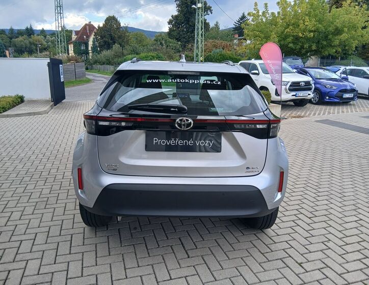 Toyota Yaris Cross 5