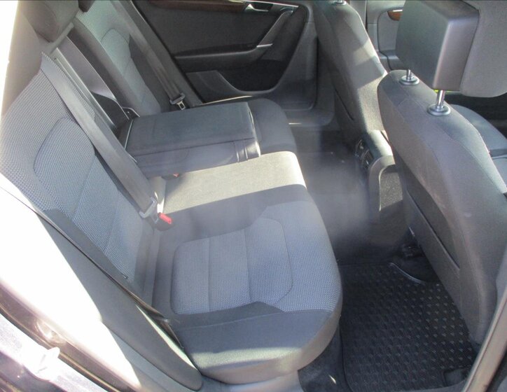 Volkswagen Passat 12