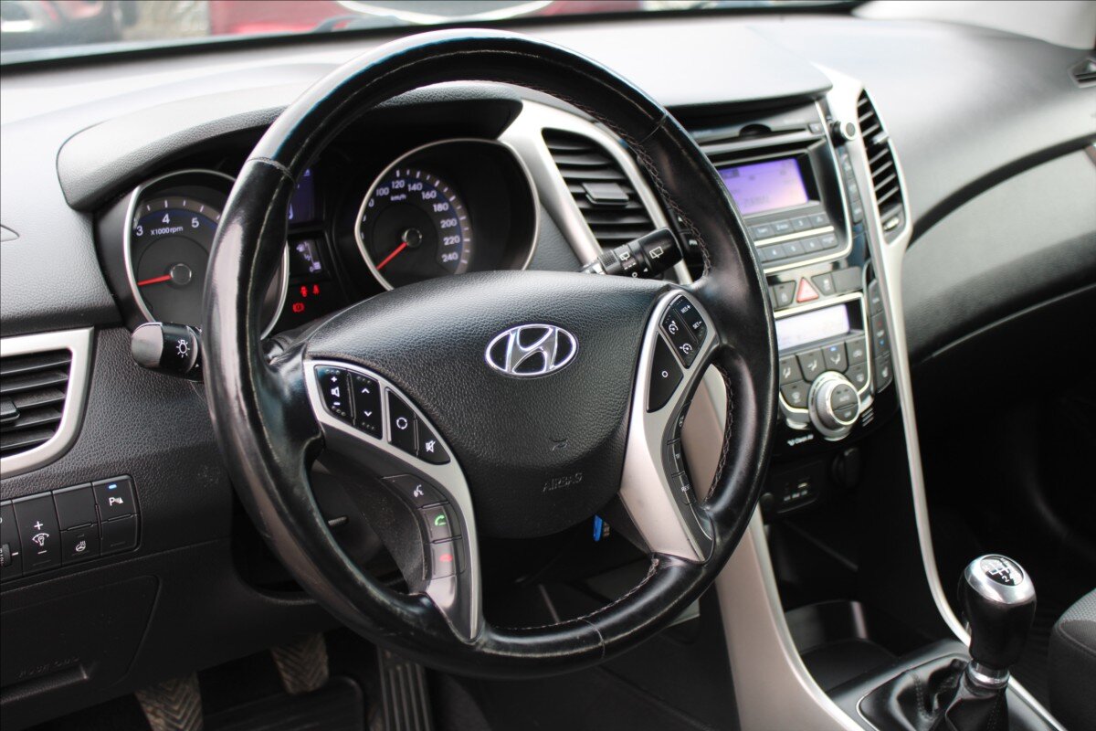 Hyundai i30 Kombi 1,6 l 88 kw